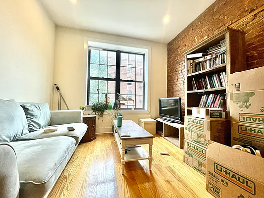 Rented by Doorway NYC, LLC | media 12