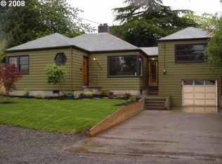 7665 SW 30th Dr, Portland, OR 97219