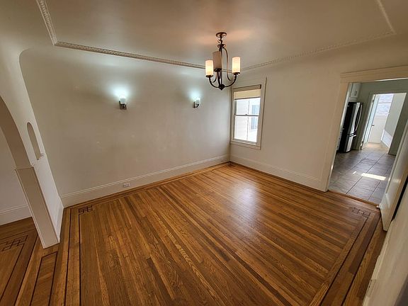 2nd image of 208 Grafton Ave