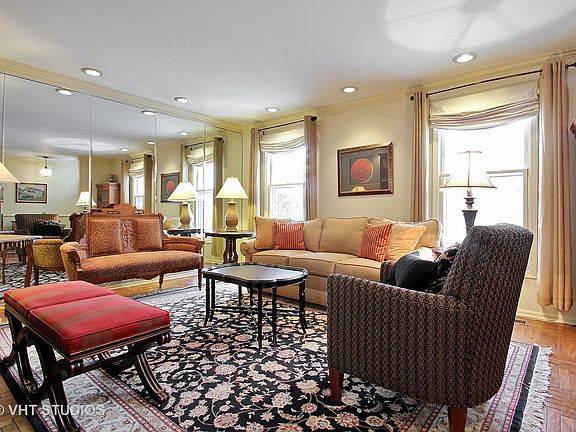4th image of 9025 Lincolnwood Dr #2B