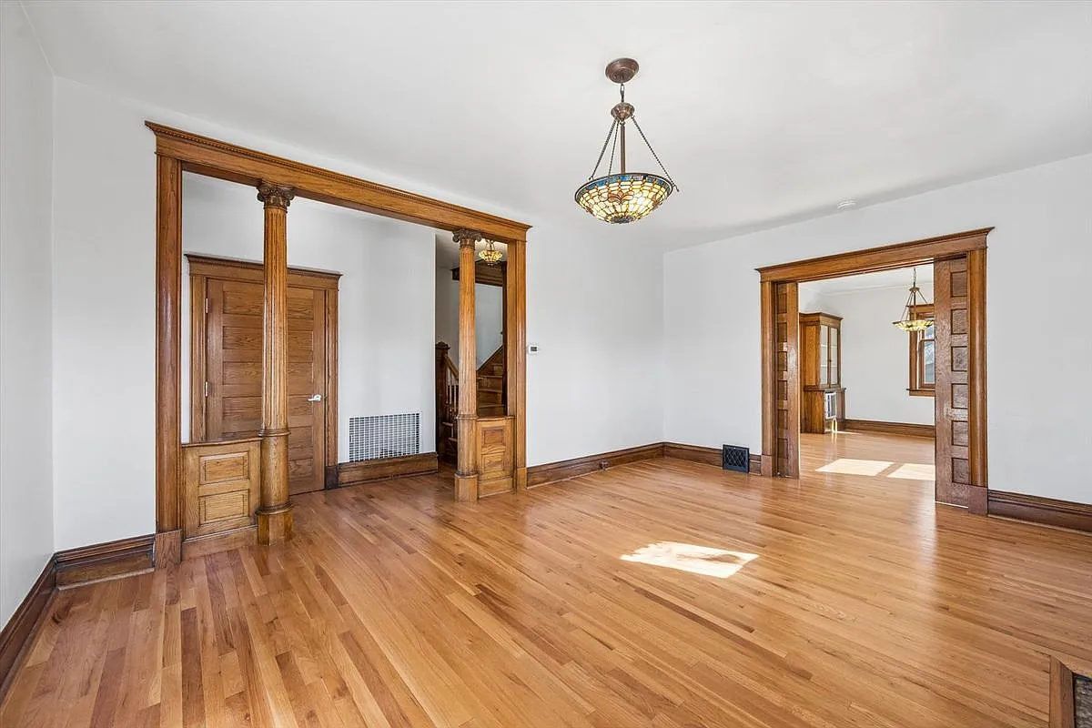 4 bed, 3.0 bath, 3056 sqft, $4,000 — Photo 3