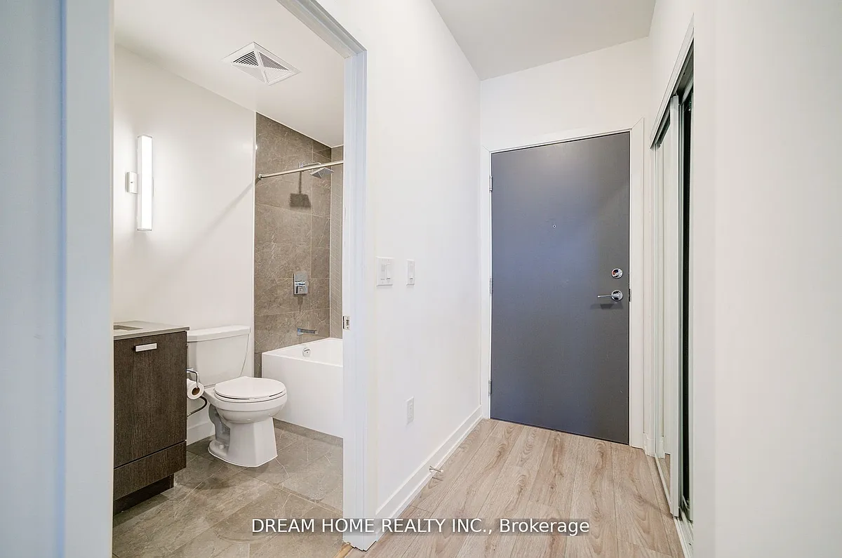 Building Photo - 10 De Boers Dr #1008