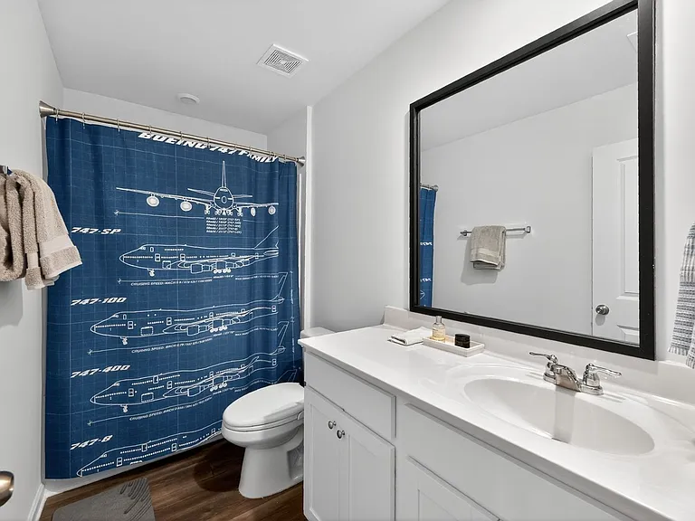 8308 Hunters Grove Rd — Photo 22