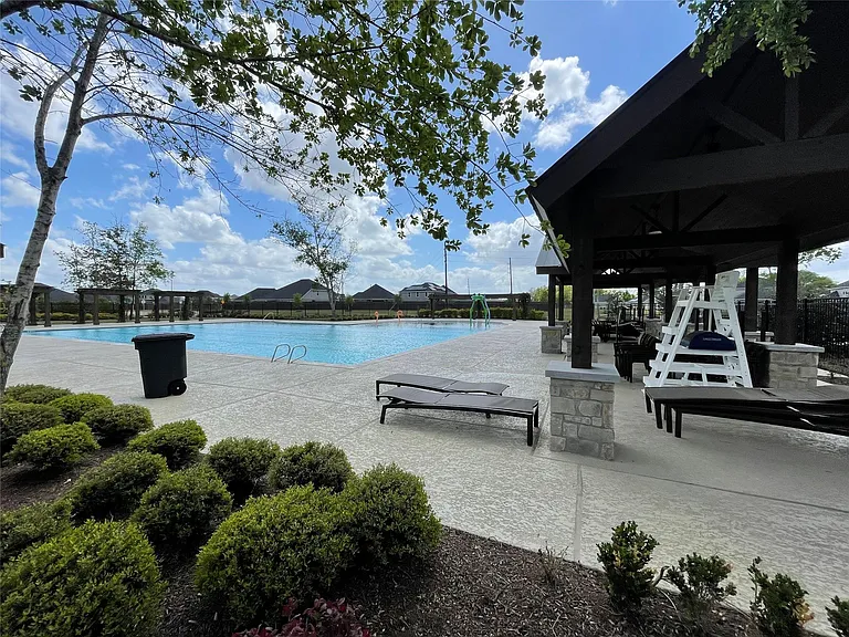 8111 Royal Palm Ct — Photo 48