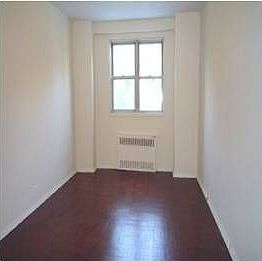 3rd image of 3530 Henry Hudson Pkwy E