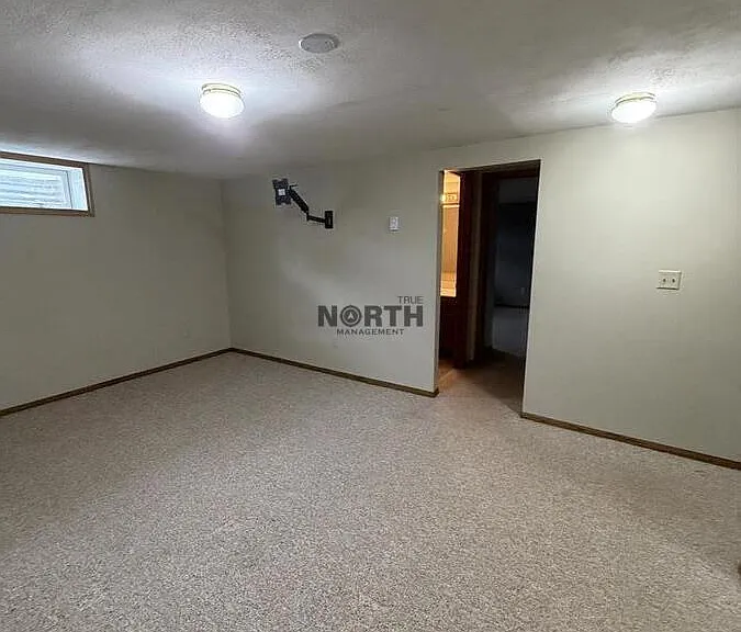 1210 Bridgeport Ln NW — Photo 34