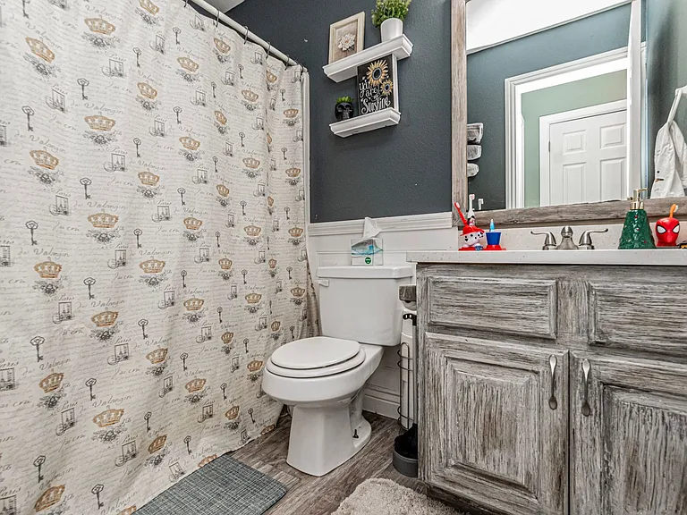 1531 N Clay St — Photo 18