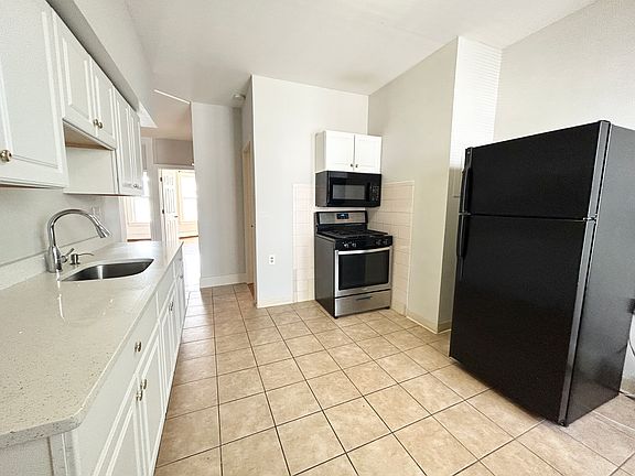 2nd image of 96 E Cottage St #2L