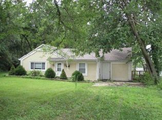 204 E 96th St, Kansas City, MO 64114