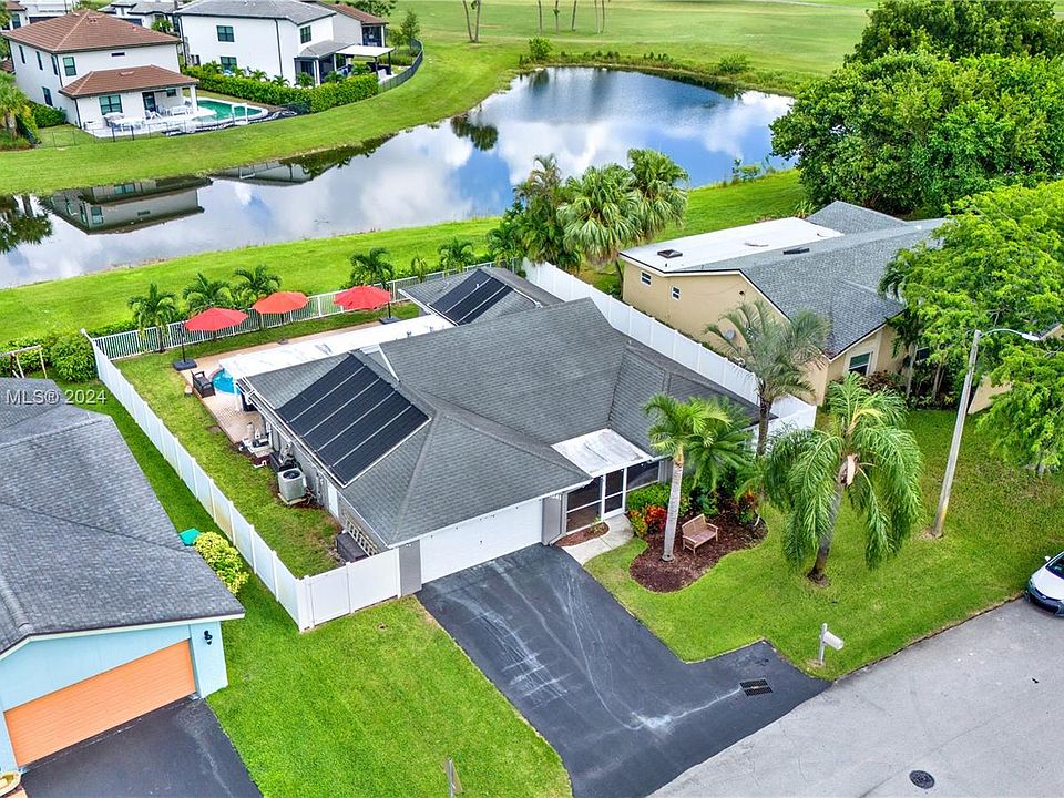 1st image of 8241 Cassia Ter