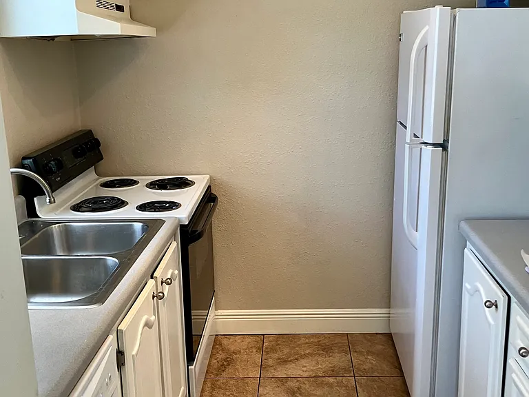 Fully equipped kitchens