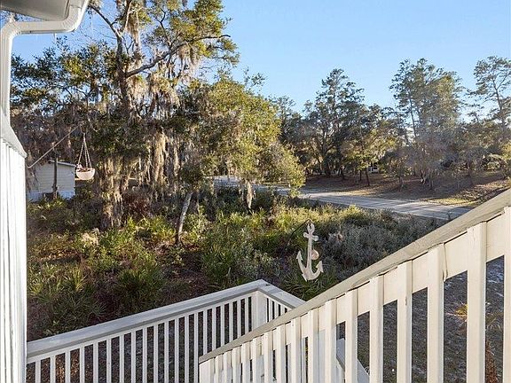 5th image of 599 Alligator Dr