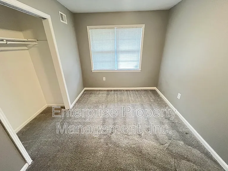 4379 Hunt Cliff Trce — Photo 2