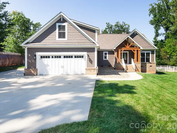 3825 Chevlot Hills Rd, Sherrills Ford, NC 28673