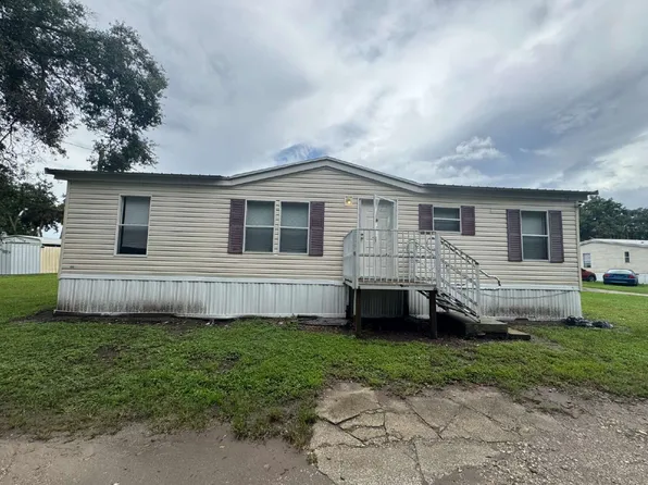 10817 Cozarts Chalet Dr, Gibsonton, FL 33534