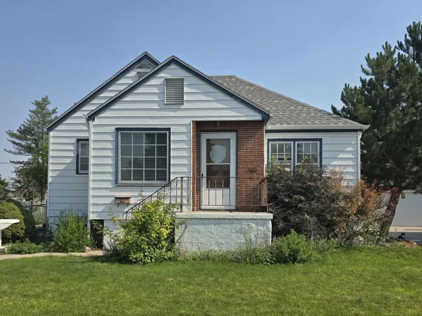 1922 Maple St, Sidney, NE 69162