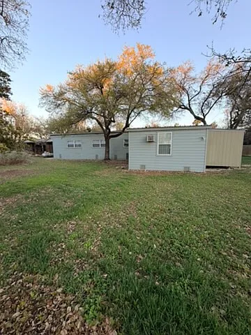 2001 Eagles Way — Photo 1
