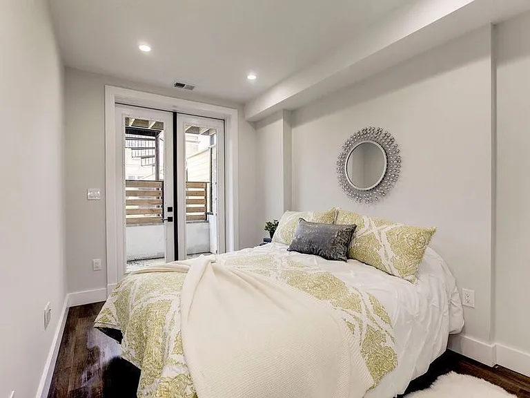1331 Taylor St NW #1 — Photo 15
