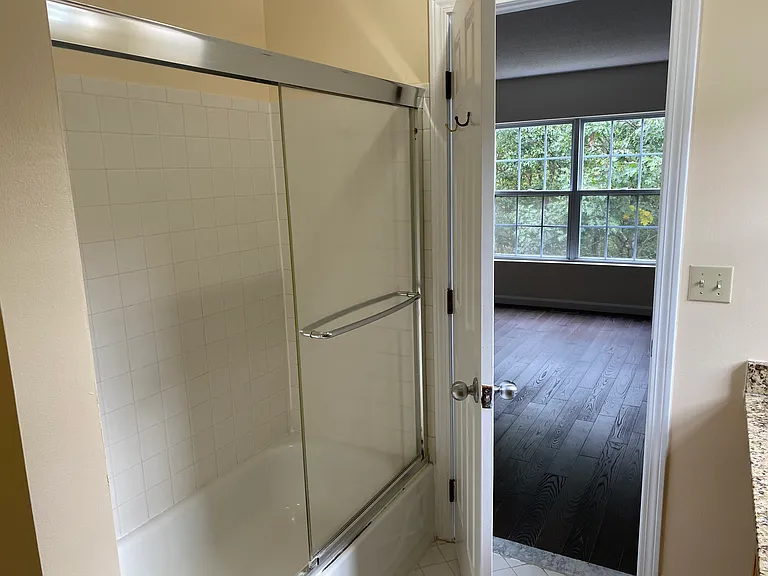 15 Farrington St — Photo 4