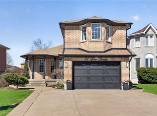 84 Loon Ave, Barrie, ON L4N 8V9