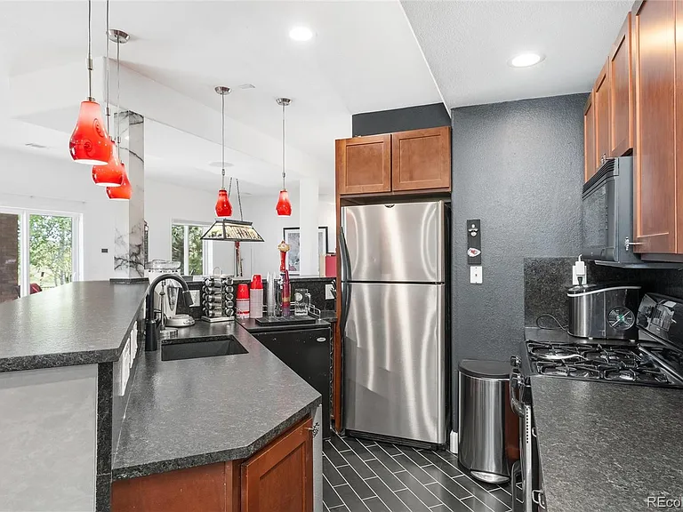 10796 Quail Creek Dr E — Photo 35