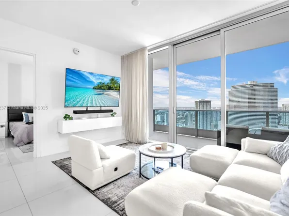 200 Biscayne Boulevard Way APT 4910, Miami, FL 33131