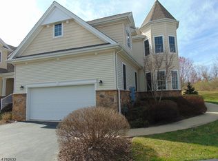 6 Kestrel Ct, Washington, NJ 07882
