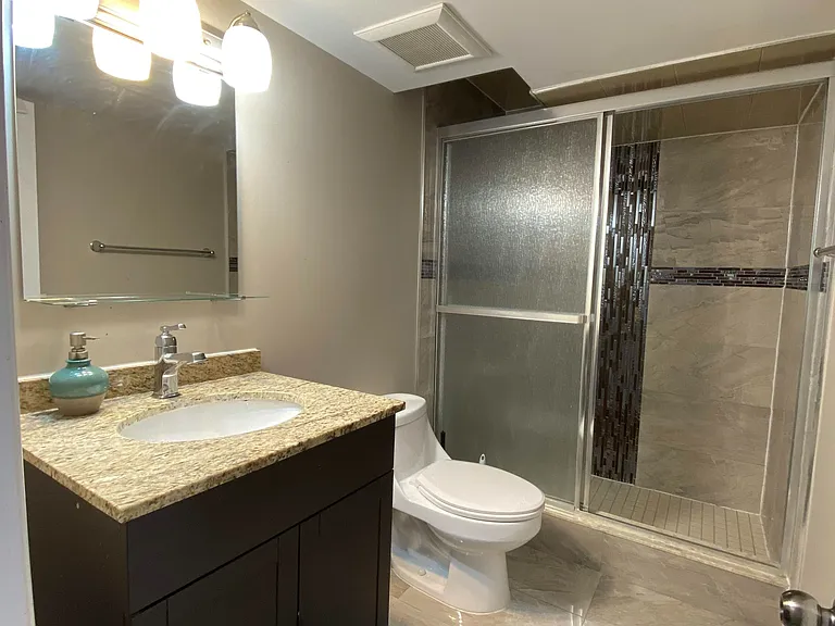 46 Rampart Dr — Photo 8