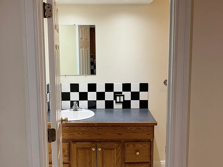 507 Pine St #3 — Photo 10