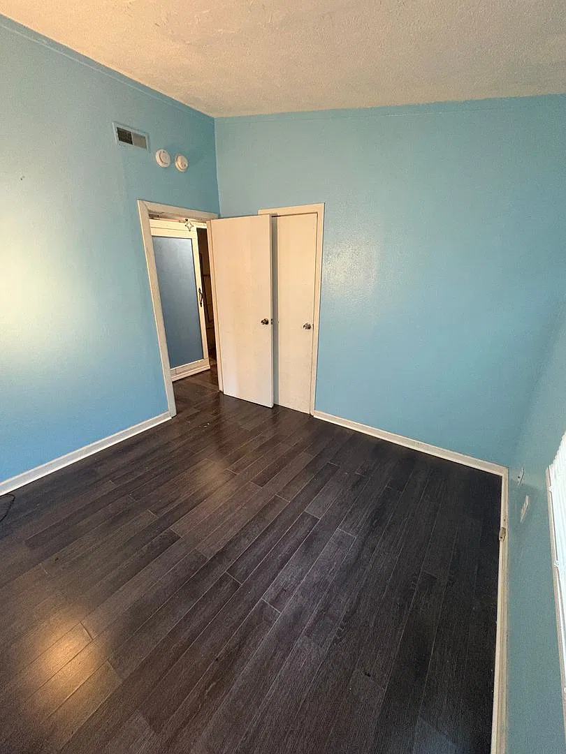 Section 8 approved 3 bedroom 1 bathroom home for rent in Cahokia — Photo 4