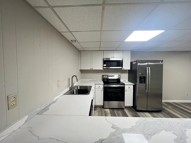 549 Berry Shoals Rd #B — Photo 2