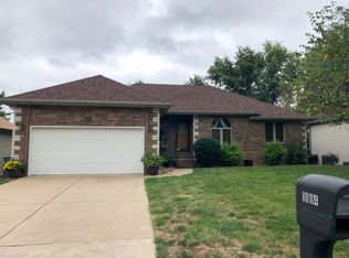 1804 W Westview St, Springfield, MO 65807