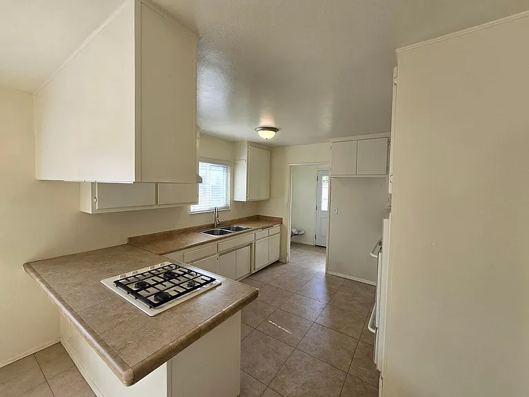 8762 Pacheco Ave — Photo 6