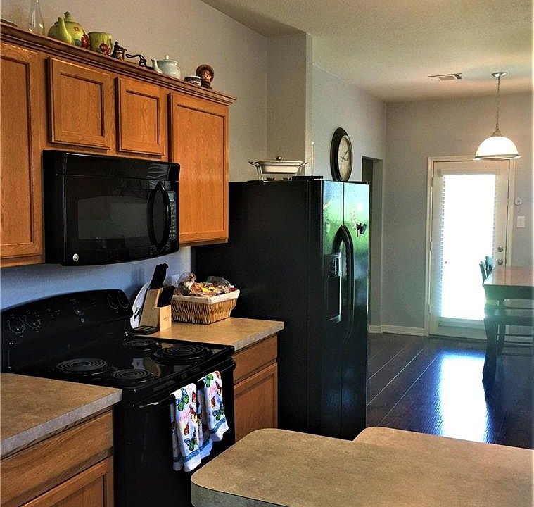 1st image of 4021 Houston Dr