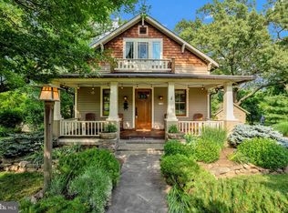1102 Grant St, Herndon, VA 20170