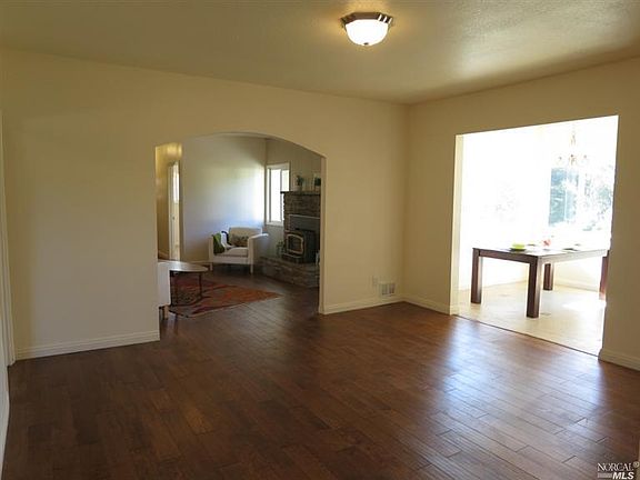 4th image of 10 Bernhard Ave