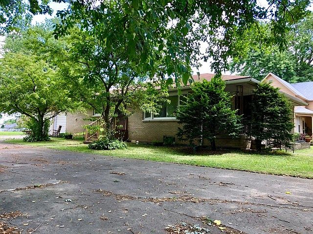 1st image of 219 E Taylor St