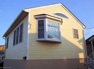 131 Harbor Dr, Lavallette, NJ