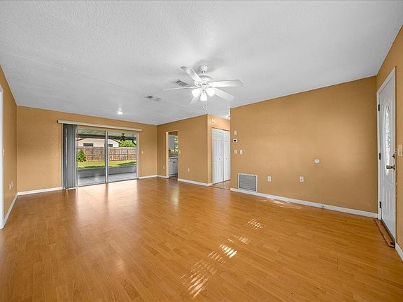 5th image of 14906 SW 38th Cir