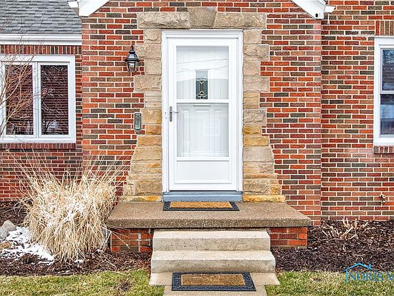 3rd image of 606 Highland Dr