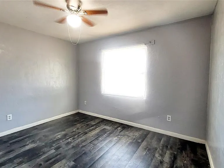 424 N Charles St #7 — Photo 2