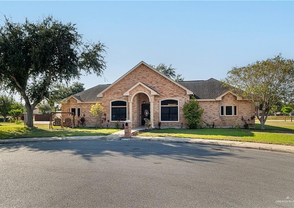 1st image of 1200 E Colony Dr