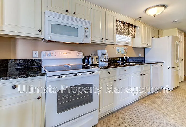 1 S Lumina Ave #303 — Photo 8