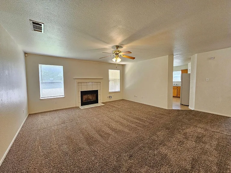 4604 Ledgestone Dr — Photo 5