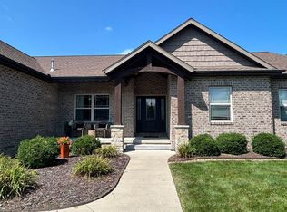 1300 Prince George Ct, Washington, IL 61571