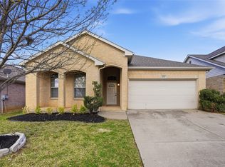 1172 Sunderland Ln, Fort Worth, TX 76134