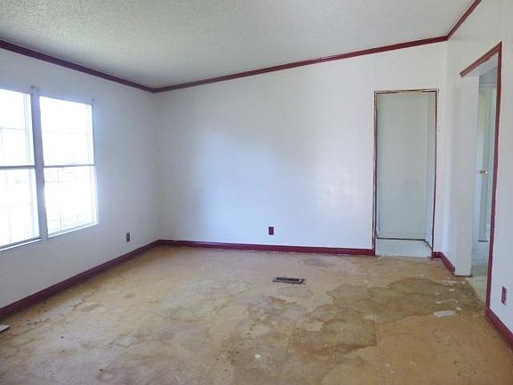 2nd image of 76 Hunt Dr