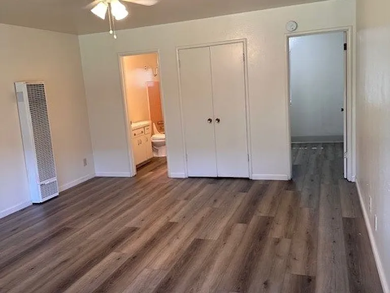 420 W Sacramento Ave #412 — Photo 2