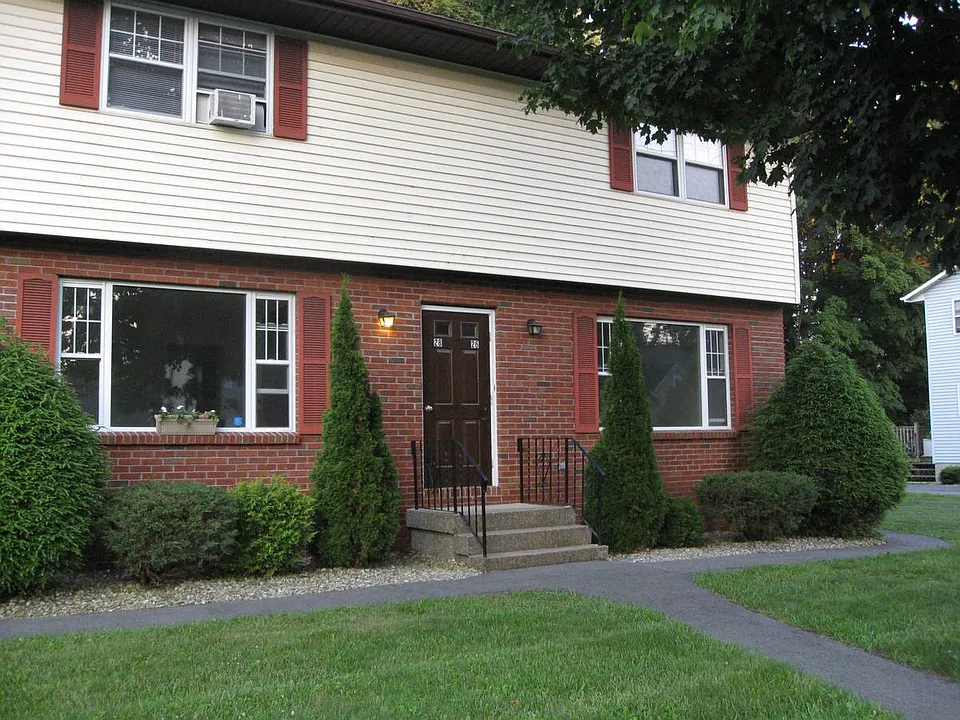 32 Knickerbocker St #32