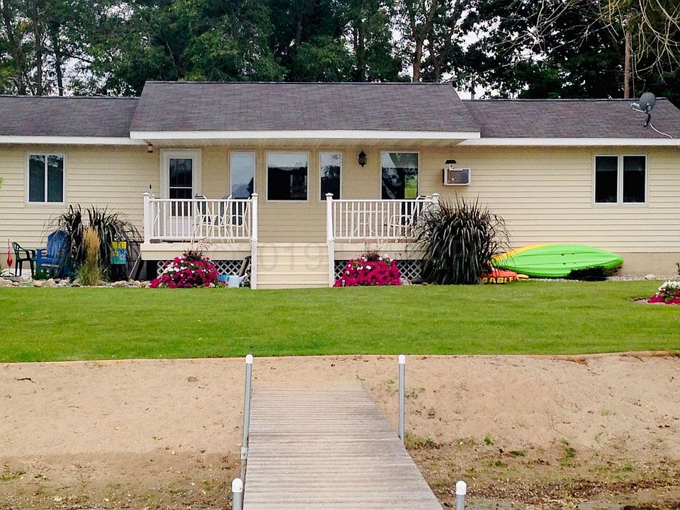 1st image of 48742 Alder Dr